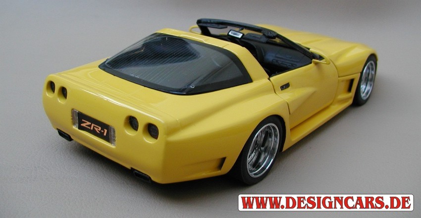 Chevrolet Corvette ZR1 C4 geiger 1/18 Maisto